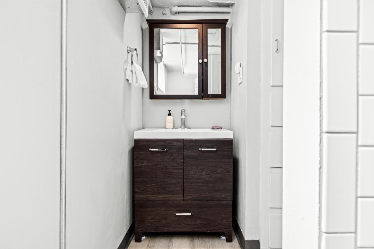 Contemporary Finishes - Studio Apt - Sloans Lake DEN Exterior photo